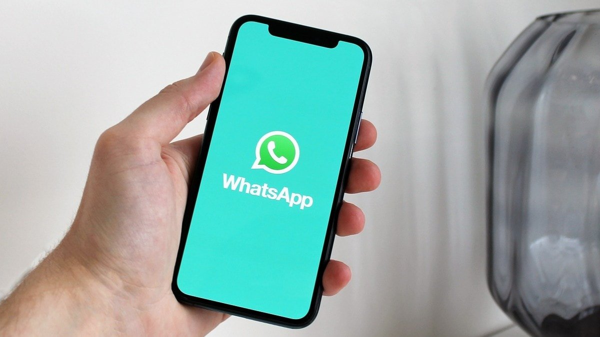 WhatsApp Chatbot announced to curb misinformation generated from deepfakes, AI-made content